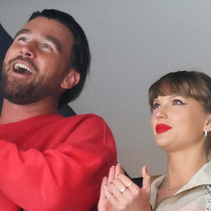 Taylor Swift and Travis Kelce Show PDA at Stanley Cup Final