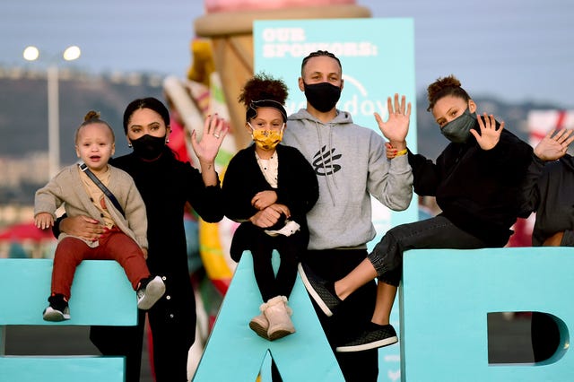Stephen And Ayesha Curry Family