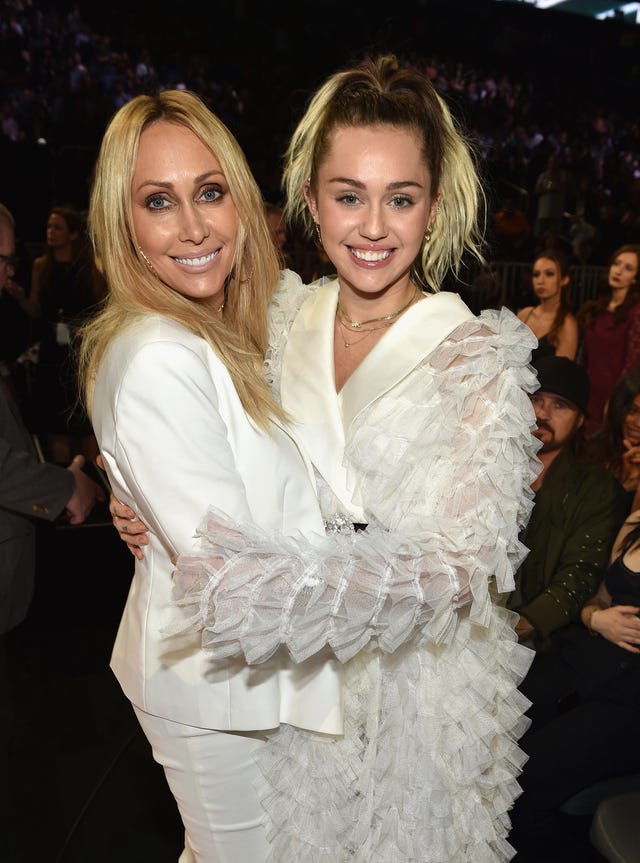 Miley Cyrus and Tish Cyrus at 2017 billboard awards