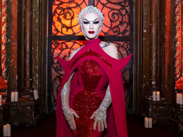 Sasha Velour